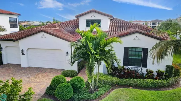 8212 Grand Prix Ln, Boynton Beach, FL 33472