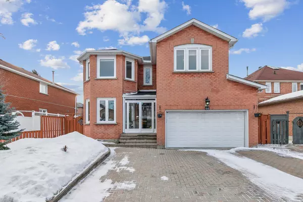 44 Norman Ross DR, Markham, ON L3S 2Z1