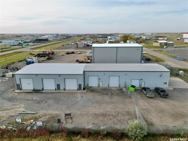 16 McLeod ROAD, Emerald Park, SK S4L 1B7