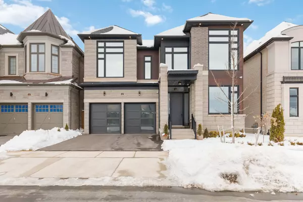 2303 Saw Whet BLVD, Oakville, ON L6M 5M9