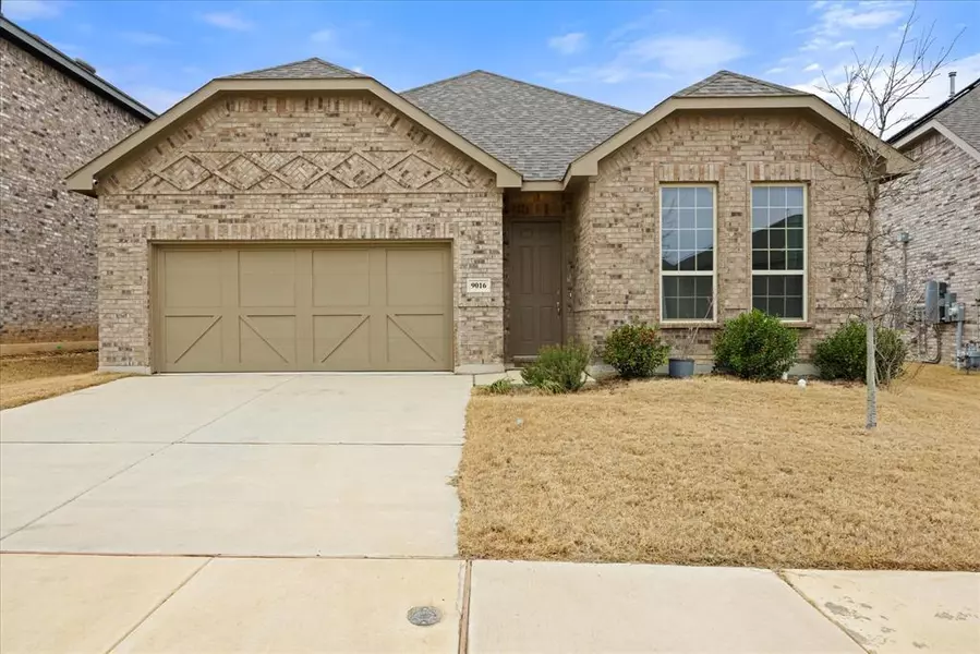 9016 Horse Herd Drive, Fort Worth, TX 76123