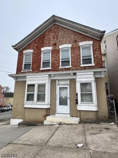 41 Haledon Ave, Paterson City, NJ 07522