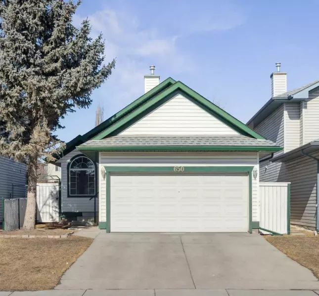 650 Erin Woods DR SE, Calgary, AB T2B 3L4