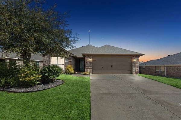 206 Old Spanish Trail, Waxahachie, TX 75167