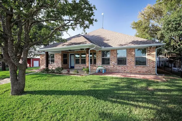 Runaway Bay, TX 76426,510 Meadow Pond Court