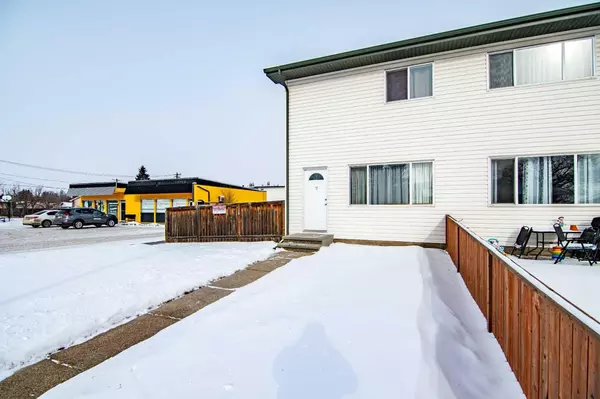 1 Fir ST #1, Red Deer, AB T4N4Y1