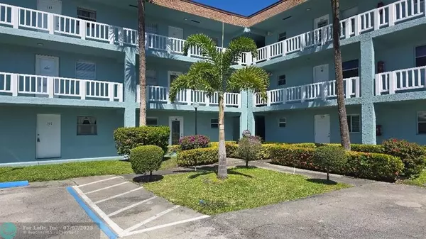 606 SW Natura Blvd  #208, Deerfield Beach, FL 33441