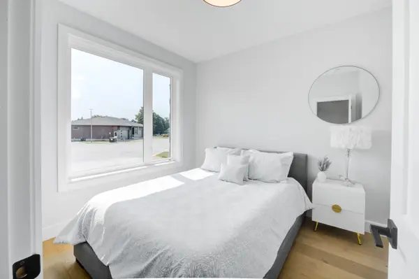 Woodstock, ON N4S 0R2,269 Pittock Park RD #19