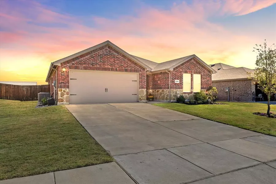 1209 Willowbend Way, Josephine, TX 75189