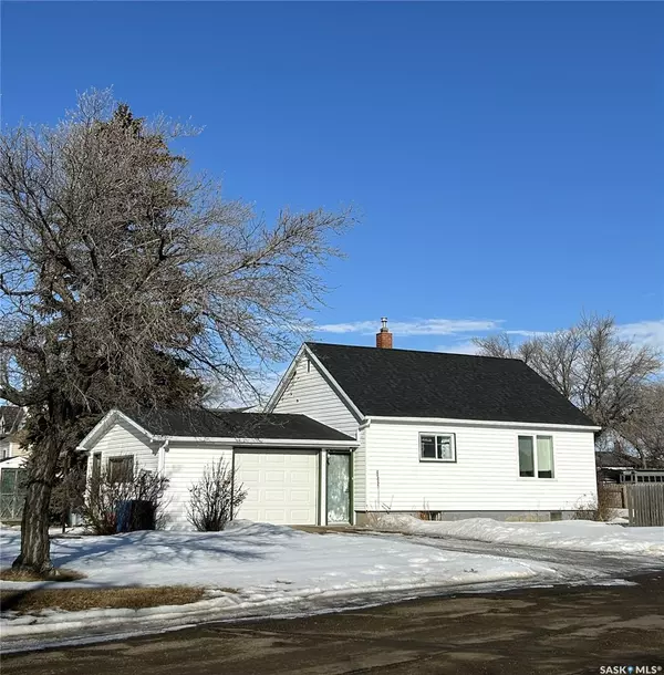 418 4th STREET, Estevan, SK S4A 0V1