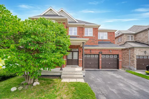 3258 Paul Henderson DR, Mississauga, ON L5M 0H3