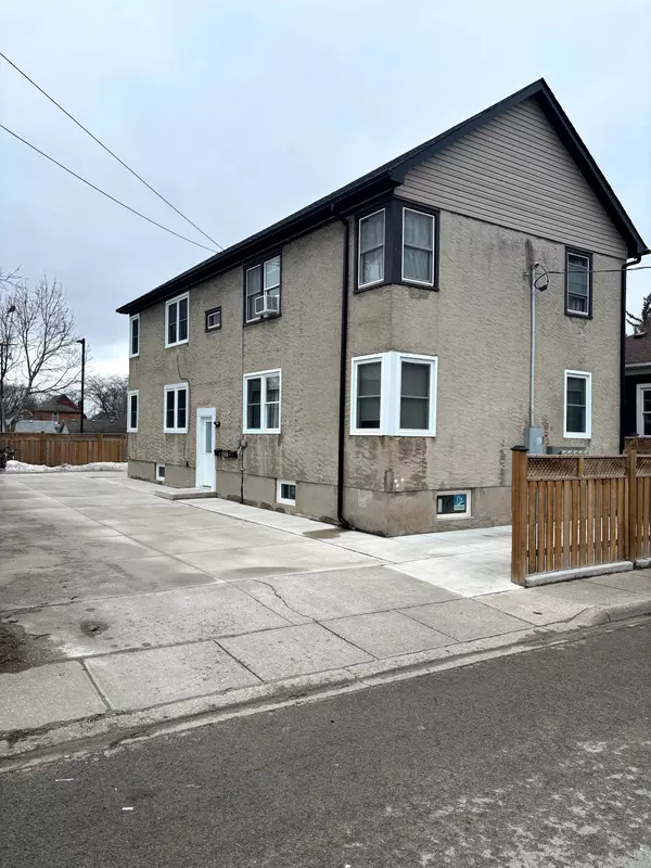 3 Francis ST, St. Catharines, ON L2R 5B1