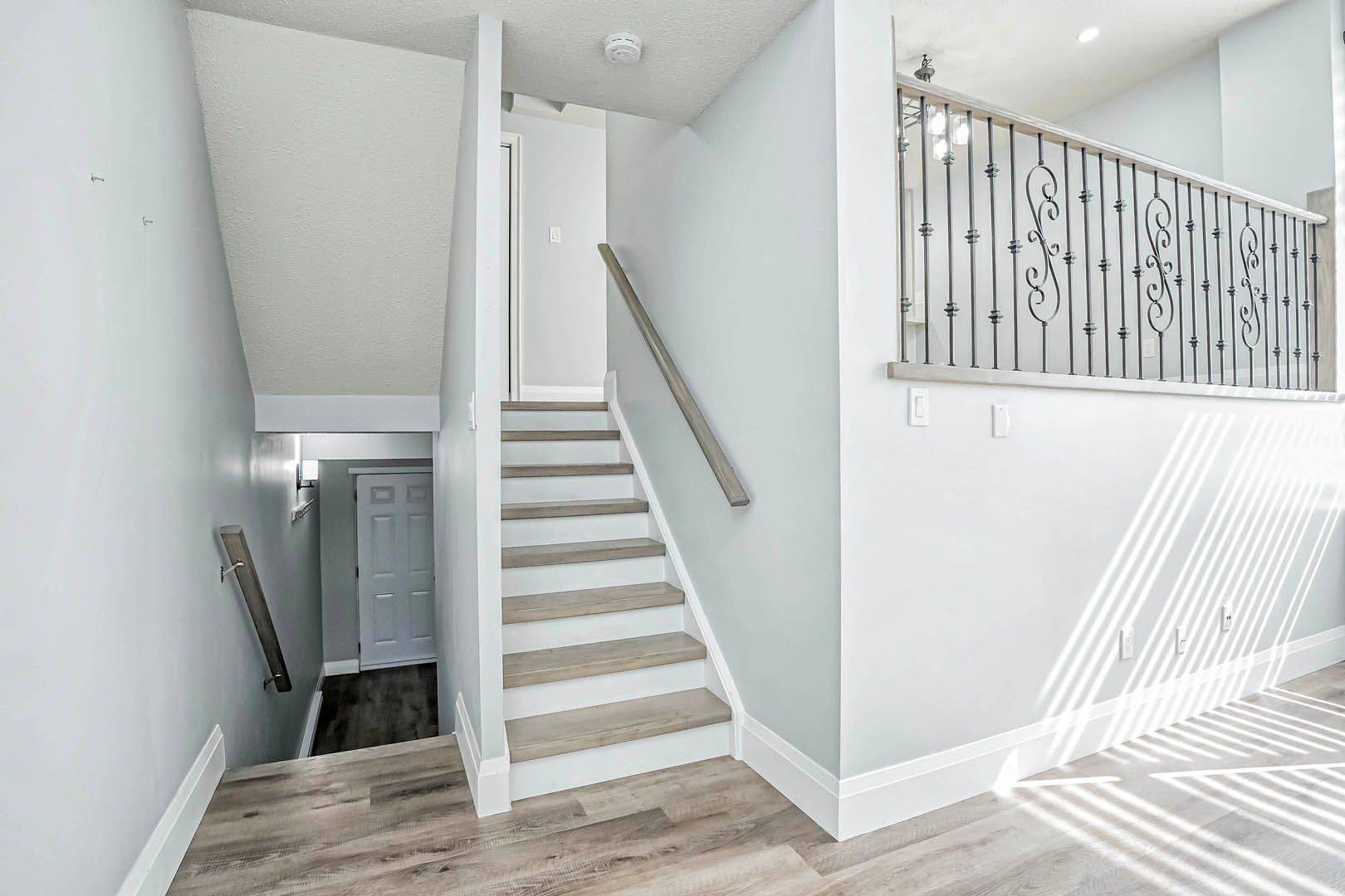 Mississauga, ON L5A 3M2,180 Mississauga Valley BLVD ##209