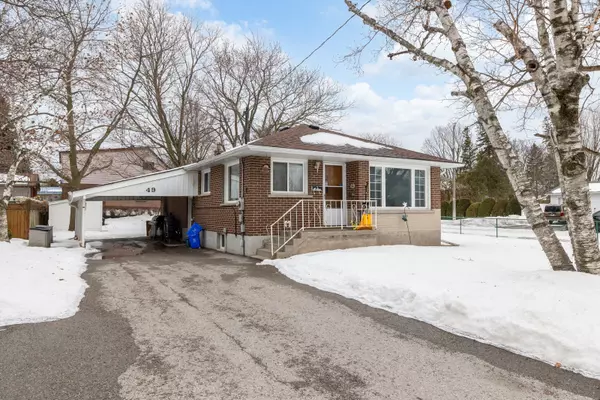 49 Beatrice ST W, Oshawa, ON L1G 3M6