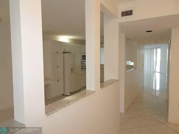 Tamarac, FL 33321,7740 Granville Dr  #207