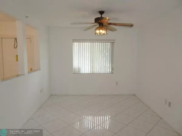 Tamarac, FL 33321,7740 Granville Dr  #207