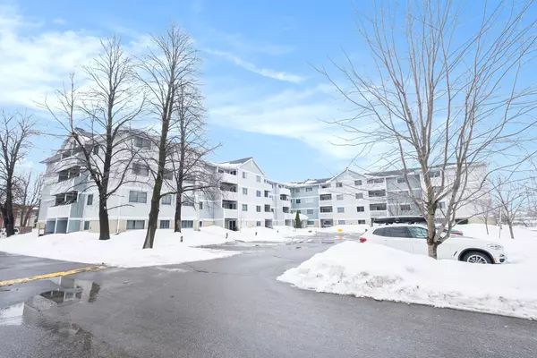 216 Viewmount DR #314, Cityview - Parkwoods Hills - Rideau Shore, ON K2E 7X4