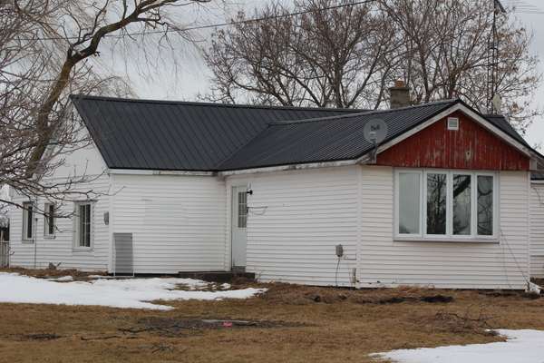 199 Jericho RD, Prince Edward County, ON K0K 1W0