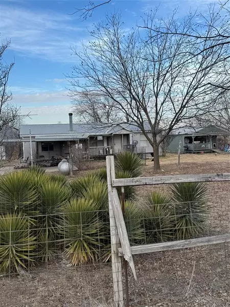 3800 County Road 902, Joshua, TX 76058