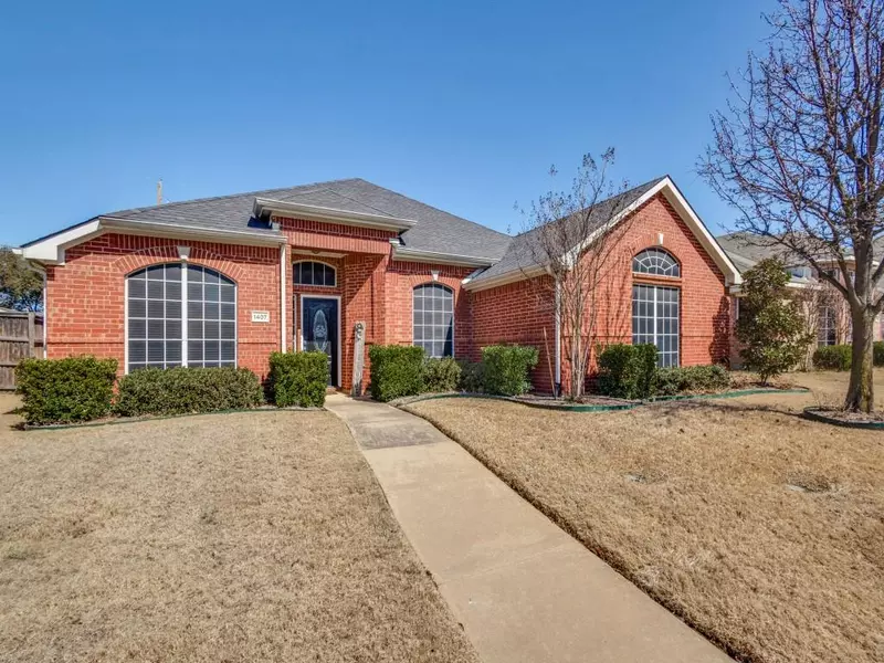 1407 Marblecrest Drive, Lewisville, TX 75067