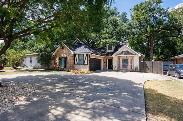 Dallas, TX 75214,7207 E Mockingbird Lane