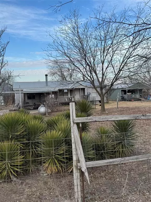 3800 County Road 902,  Joshua,  TX 76058