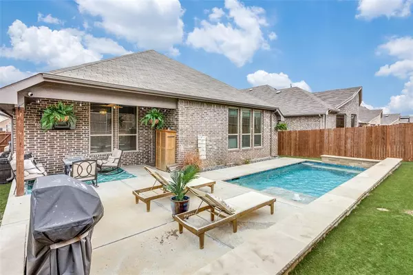 6149 Cobbetts Pond Lane,  Fort Worth,  TX 76179