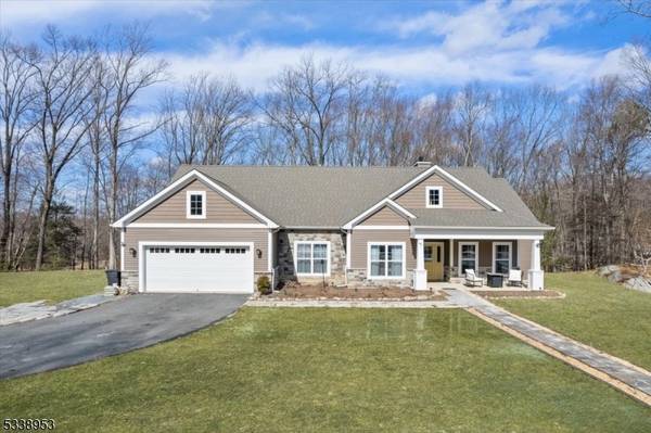 34 Ballantine Woods Way, Andover Twp., NJ 07860