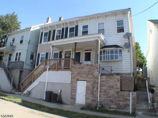 273 Washington St, Phillipsburg Town, NJ 08865