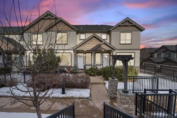 231 Kincora LN Northwest, Calgary, AB T3R0G7