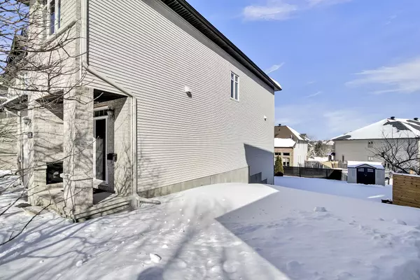 Kanata, ON K2T 0G1,1056 Ottenbrite CRES