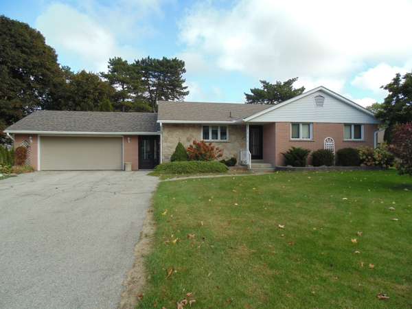 649 Drummond DR, Saugeen Shores, ON N0H 2C3