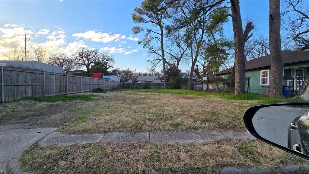 2815 Reed Lane, Dallas, TX 75215