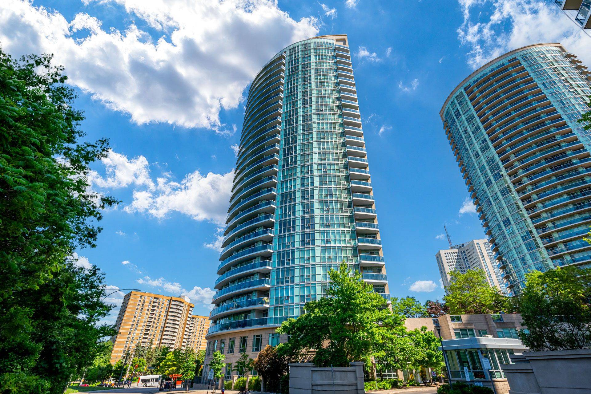 Mississauga, ON L4Z 0A3,90 Absolute AVE #503