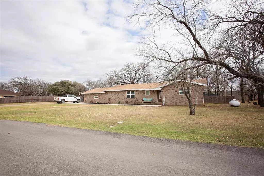 Graham, TX 76450,163 Rambling Oaks Road