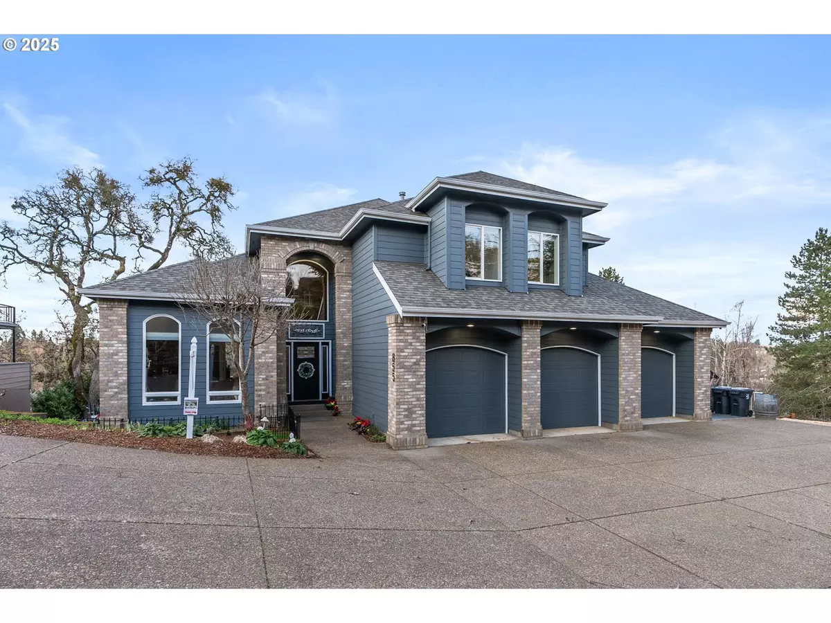 Salem, OR 97306,855 LA CRESTA CT