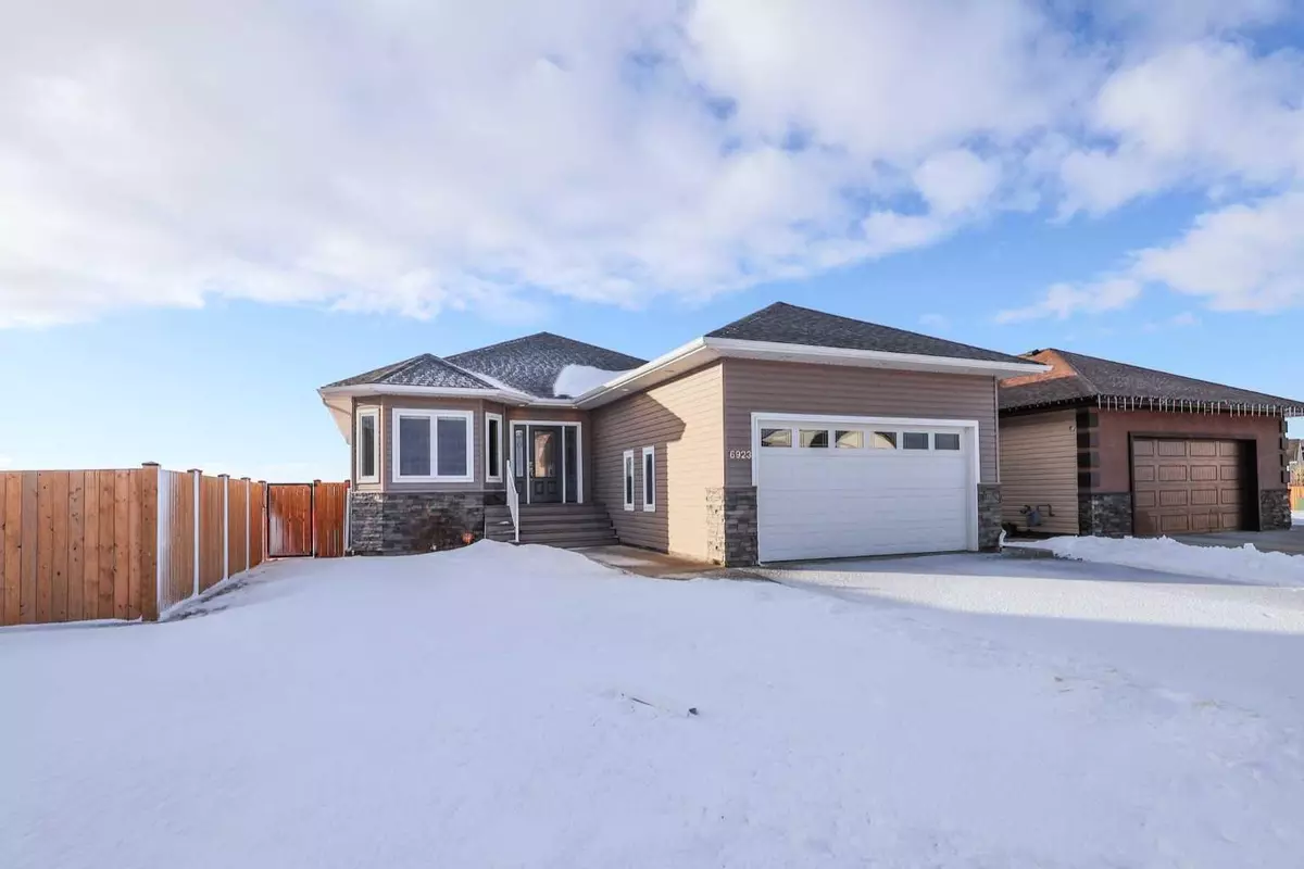 Stettler, AB T0C 2L1,6923 Meadowview Close