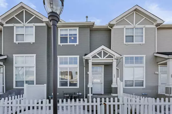 117 Elgin GDNS Southeast, Calgary, AB T2Z 4T6