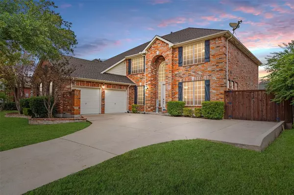 10102 River Bend Drive, Rowlett, TX 75089