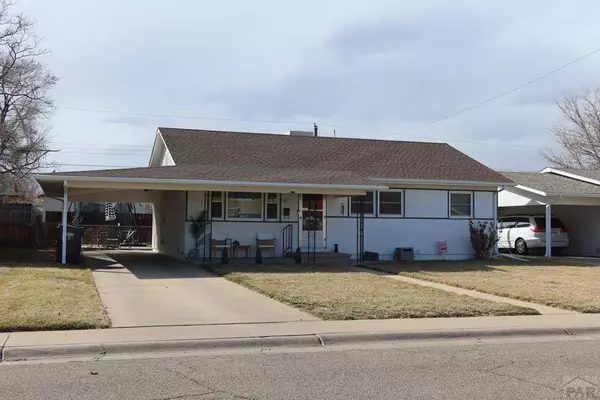 1807 Garwood Dr, Pueblo, CO 81005