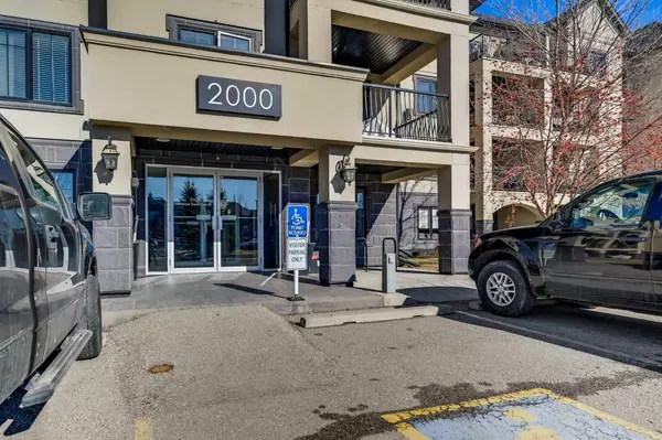 Calgary, AB T2Z 1E6,310 Mckenzie Towne Gate Southeast #2208