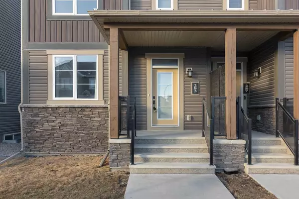 283 Carrington CIR Northwest, Calgary, AB T3P 0Y6