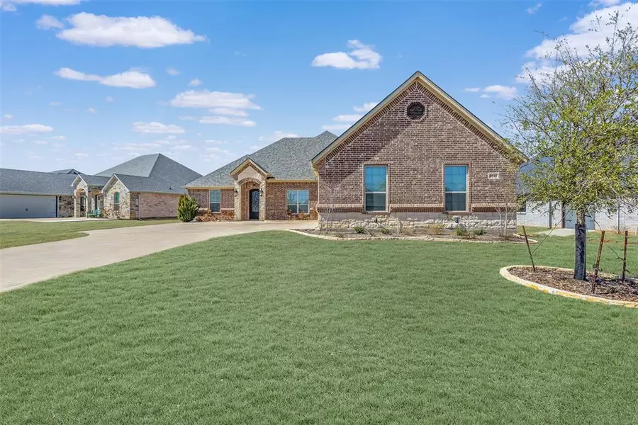 6641 Pinehurst Drive, Granbury, TX 76049