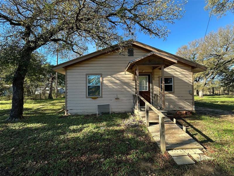 740 S Maxwell Street, Stephenville, TX 76401