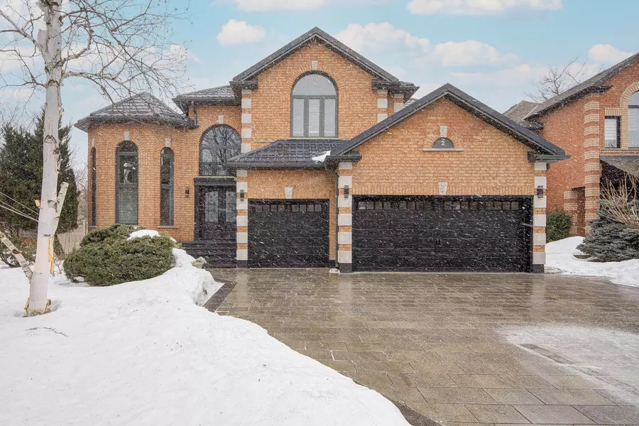 2 Kimber CRES, Vaughan, ON L4L 9A7