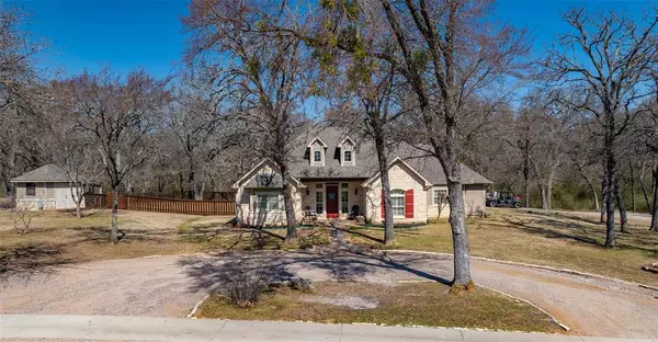 377 Quail Hill Road, Whitesboro, TX 76273