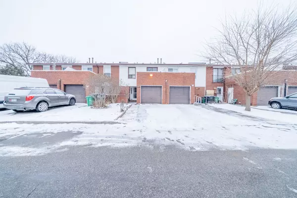 3430 Brandon Gate DR #23, Mississauga, ON L4T 3T4