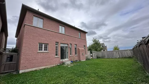 Oakville, ON L6M 0T1,3185 Larry CRES