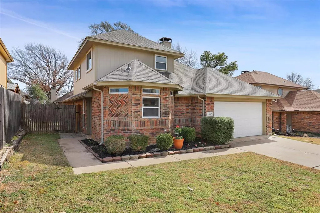 Grapevine, TX 76051,1476 Hampton Road