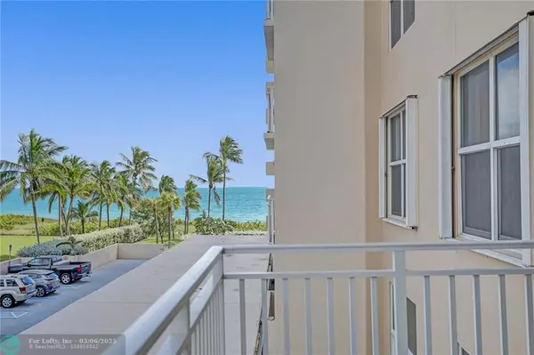 Lauderdale By The Sea, FL 33308,5200 N Ocean Blvd  #310